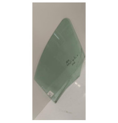 Vitre avant gauche PEUGEOT PARTNER 2 Photo n°1