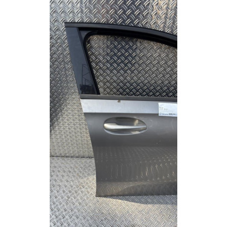 Porte avant droit MERCEDES CLASSE A 177