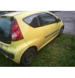 Feu arriere principal droit (feux) PEUGEOT 107 Photo n°10