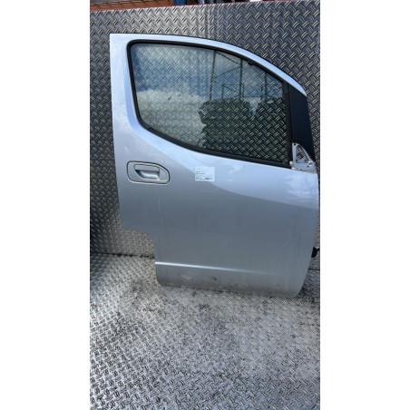 Porte avant droit NISSAN NV200 Photo n°1