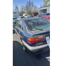 Feu arriere principal droit (feux) RENAULT LAGUNA 1 Photo n°10