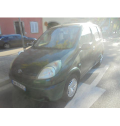 Aile avant gauche TOYOTA YARIS VERSO Photo n°9