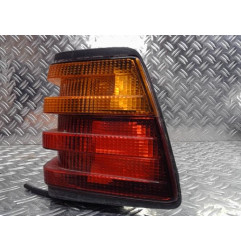 Feu arriere principal droit (feux) MERCEDES 200 W124 Photo n°4
