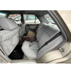 Feu arriere principal droit (feux) MERCEDES 200 W124 Photo n°12