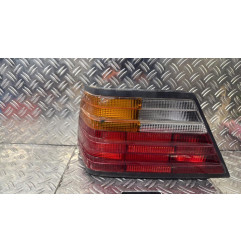 Feu arriere principal gauche (feux) MERCEDES 200 W124