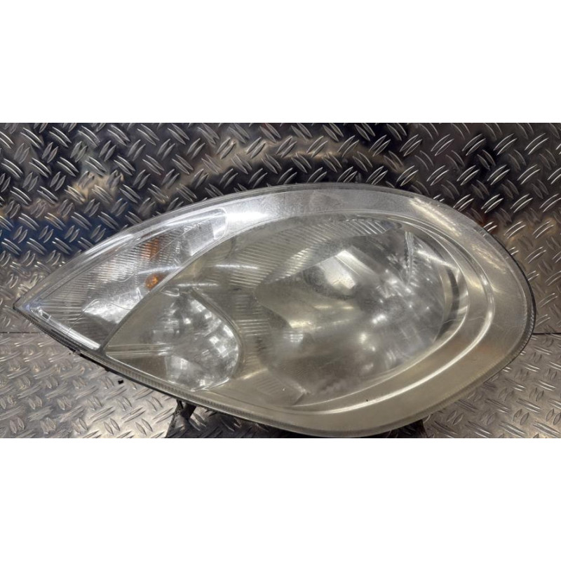 Optique avant principal droit (feux)(phare) RENAULT TRAFIC 2