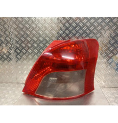 Feu arriere principal droit (feux) TOYOTA YARIS 2 Photo n°1