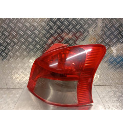 Feu arriere principal droit (feux) TOYOTA YARIS 2 Photo n°4