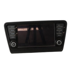 Ecran GPS SKODA OCTAVIA 3 Photo n°1