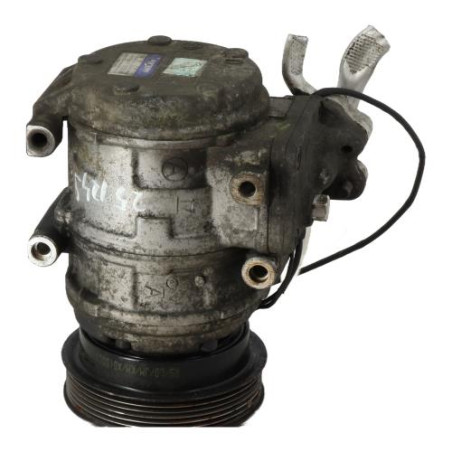 Compresseur clim KIA CARENS 2 Photo n°1