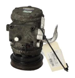 Compresseur clim KIA CARENS 2 Photo n°4