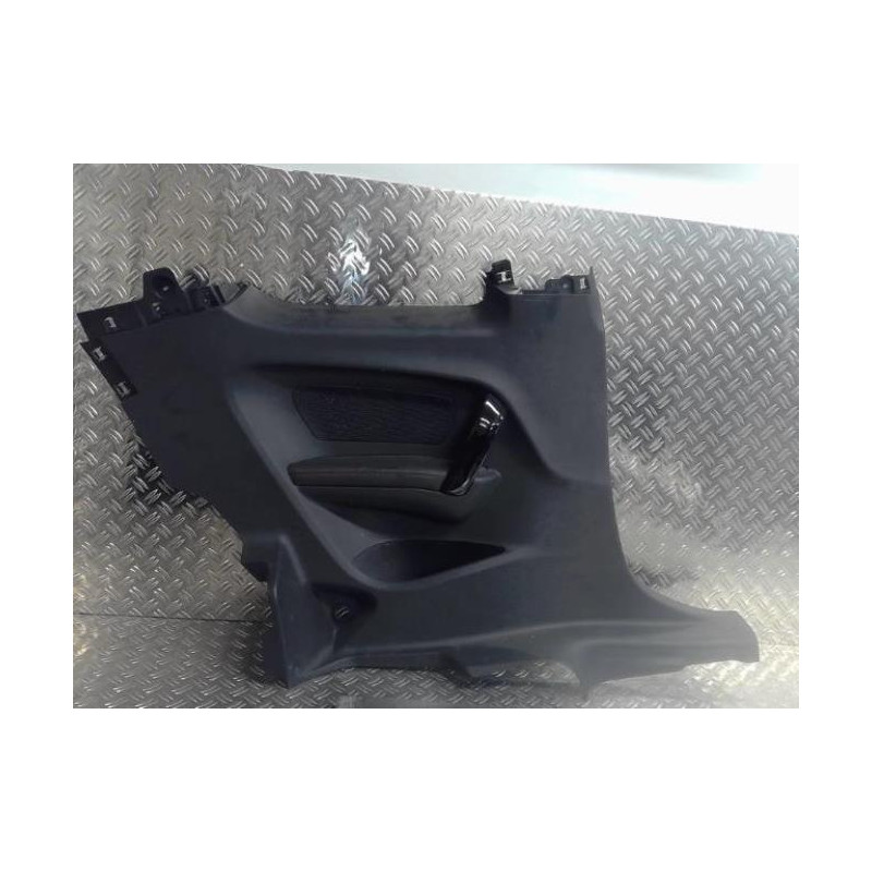 Panneau de porte arriere gauche PEUGEOT 208 1