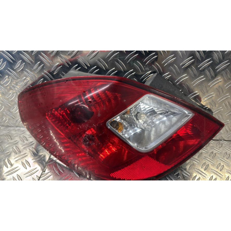Feu arriere principal gauche (feux) OPEL CORSA D