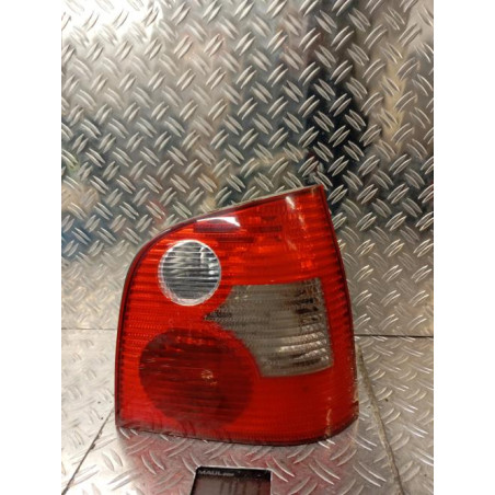 Feu arriere principal droit (feux) VOLKSWAGEN POLO 4 Photo n°1