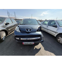 Feu arriere principal gauche (feux) PEUGEOT 107 Photo n°12