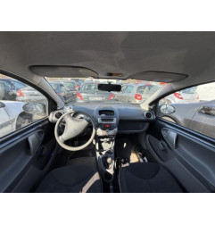 Feu arriere principal droit (feux) PEUGEOT 107 Photo n°18