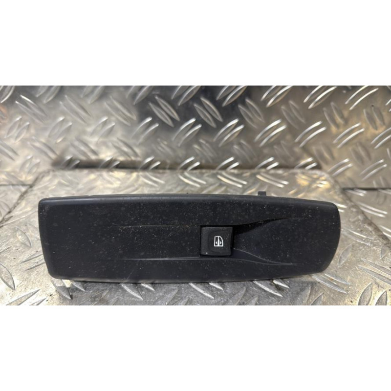 Leve vitre electrique avant droit RENAULT LAGUNA 3