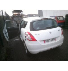 Feu arriere principal droit (feux) SUZUKI SWIFT 4 Photo n°9