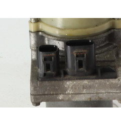 Pompe de direction MAZDA 3 2 Photo n°6