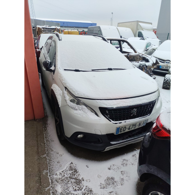 Feu arriere stop central PEUGEOT 2008 1