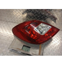 Feu arriere principal gauche (feux) OPEL CORSA D Photo n°1