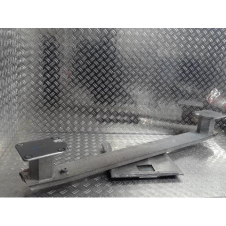 Renfort pare choc arriere (traverse) PEUGEOT 308 1 SW