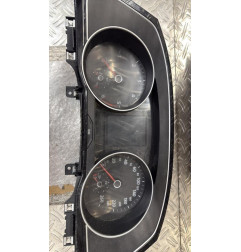 Compteur VOLKSWAGEN PASSAT 7 Photo n°1