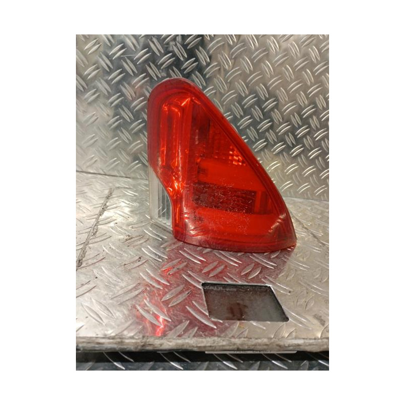 Feu arriere secondaire droit (feux) PEUGEOT 2008 1