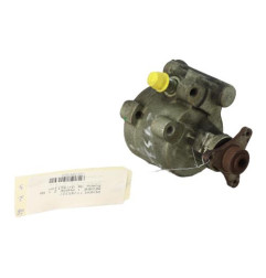Pompe de direction RENAULT MEGANE 1 Photo n°4