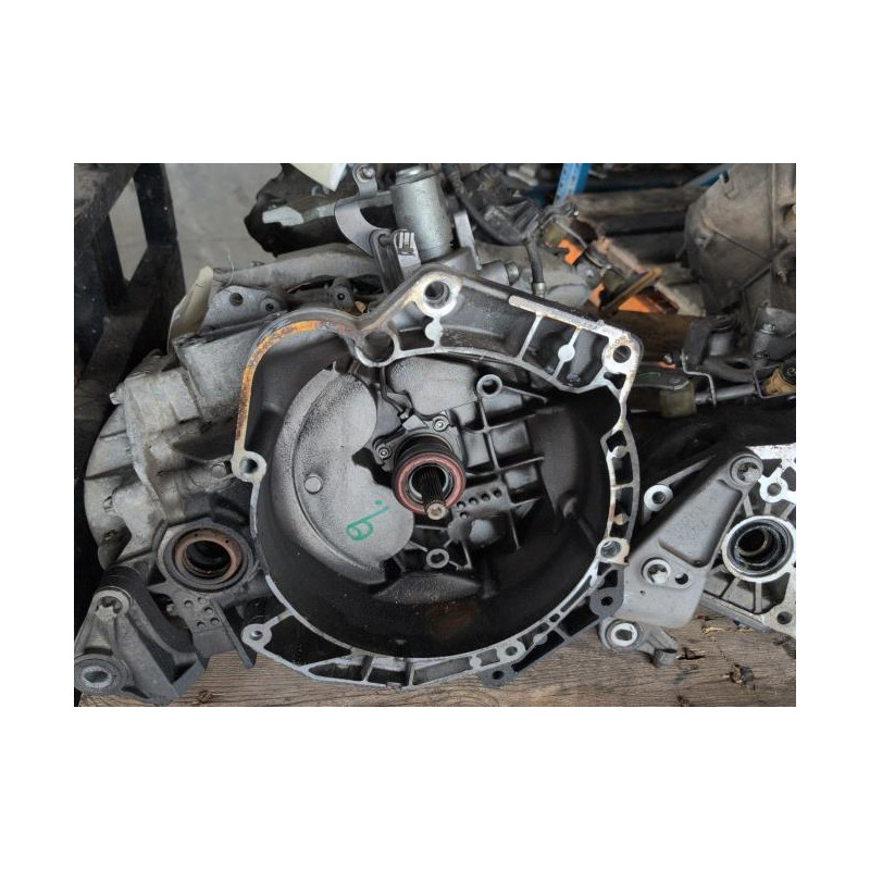Boite de vitesses OPEL CORSA D