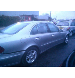 Capot MERCEDES CLASSE E 211 Photo n°6
