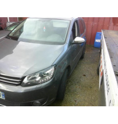 Calculateur moteur VOLKSWAGEN TOURAN 2 Photo n°9