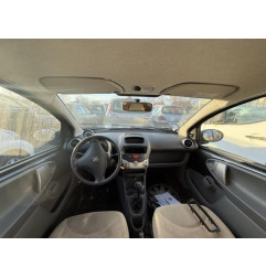 Feu arriere principal gauche (feux) PEUGEOT 107 Photo n°15