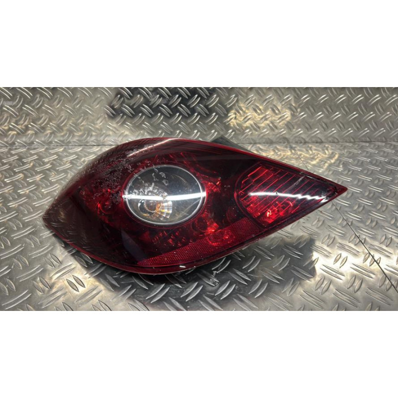 Feu arriere principal gauche (feux) OPEL CORSA D