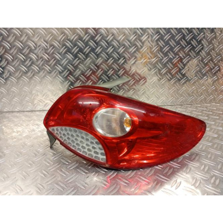 Feu arriere principal droit (feux) PEUGEOT 206+ Photo n°1
