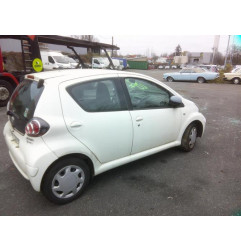 Ecran GPS TOYOTA AYGO 1 Photo n°11