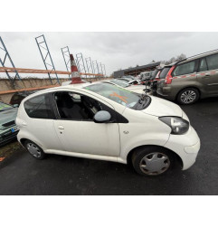 Ecran GPS TOYOTA AYGO 1 Photo n°16