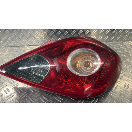 Feu arriere principal droit (feux) OPEL CORSA D Photo n°1