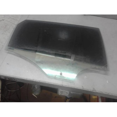 Vitre arriere droit VOLKSWAGEN POLO 5 Photo n°1