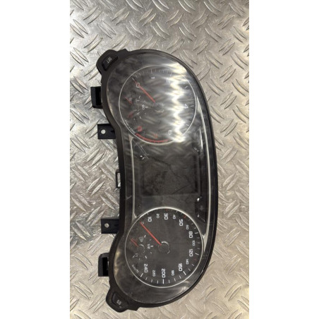 Compteur AUDI A1 1