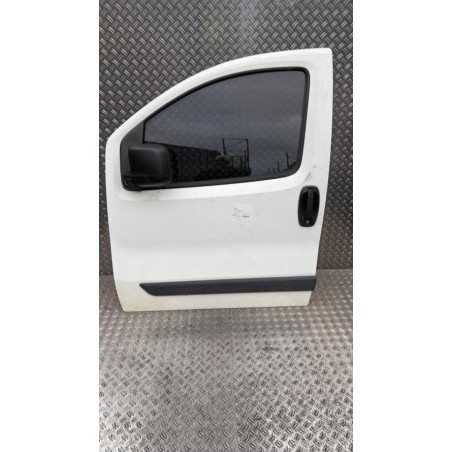 Porte avant gauche PEUGEOT BIPPER Photo n°1