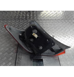 Feu arriere principal droit (feux) TOYOTA YARIS 3 Photo n°4