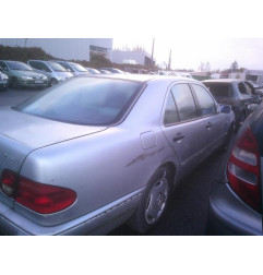 Feu arriere principal gauche (feux) MERCEDES CLASSE E 210 Photo n°9