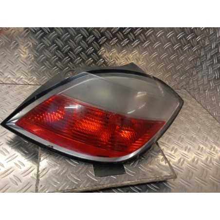 Feu arriere principal droit (feux) OPEL ASTRA H Photo n°1