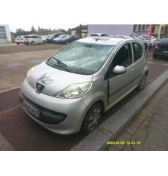 Ceinture avant gauche PEUGEOT 107 Photo n°6