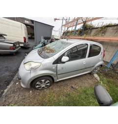 Ceinture avant gauche PEUGEOT 107 Photo n°13