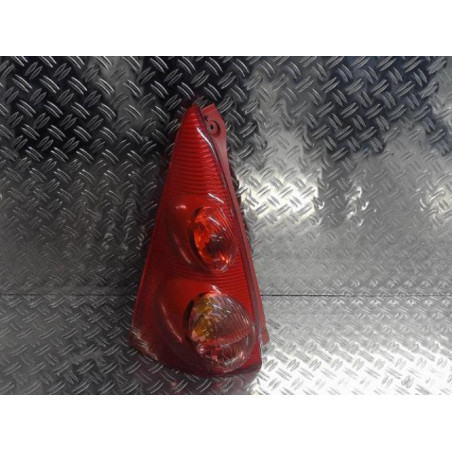 Feu arriere principal gauche (feux) PEUGEOT 107 Photo n°1