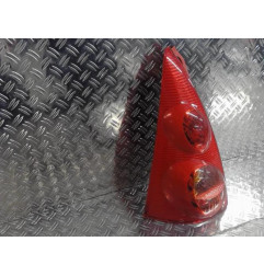 Feu arriere principal gauche (feux) PEUGEOT 107 Photo n°3