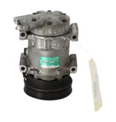 Compresseur clim RENAULT CLIO 2 Photo n°1