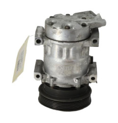 Compresseur clim RENAULT CLIO 2 Photo n°3